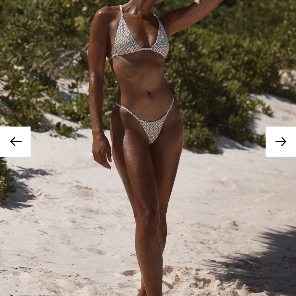 Monday Swimwear geo lynx Bikini